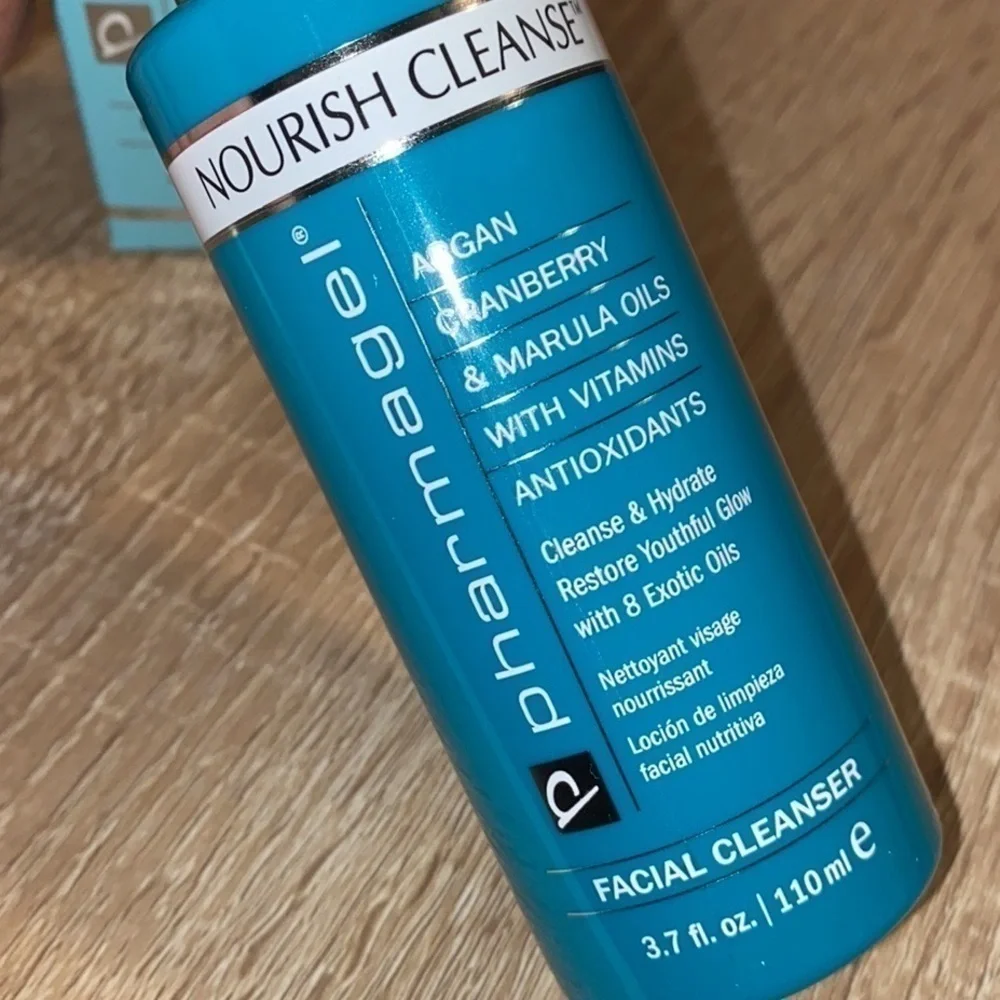 Pharmagel facial cleanser NEW hydrates‎ youthful glow argan oil antioxidants